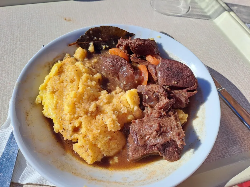Bœuf Bourguignon Et Polenta